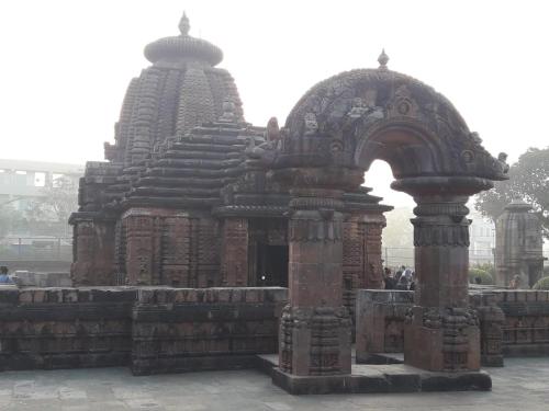 MUKTESWAR TEMPLE ENTRANCE WITH THE ARCH