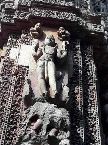 RAJARANI TEMPLE CARVINGS BHUBANESWAR1